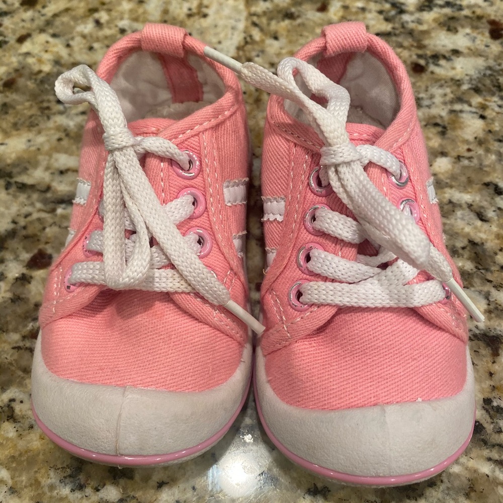 Wee Squeaks Pink/White Canvas Shoe Toddler Size 5
